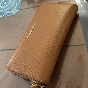 Michael Kors continental wristlet